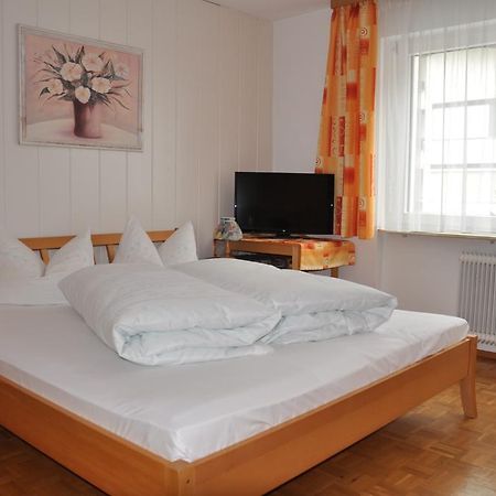 Ferienwohnung Jenny Schruns Exterior foto